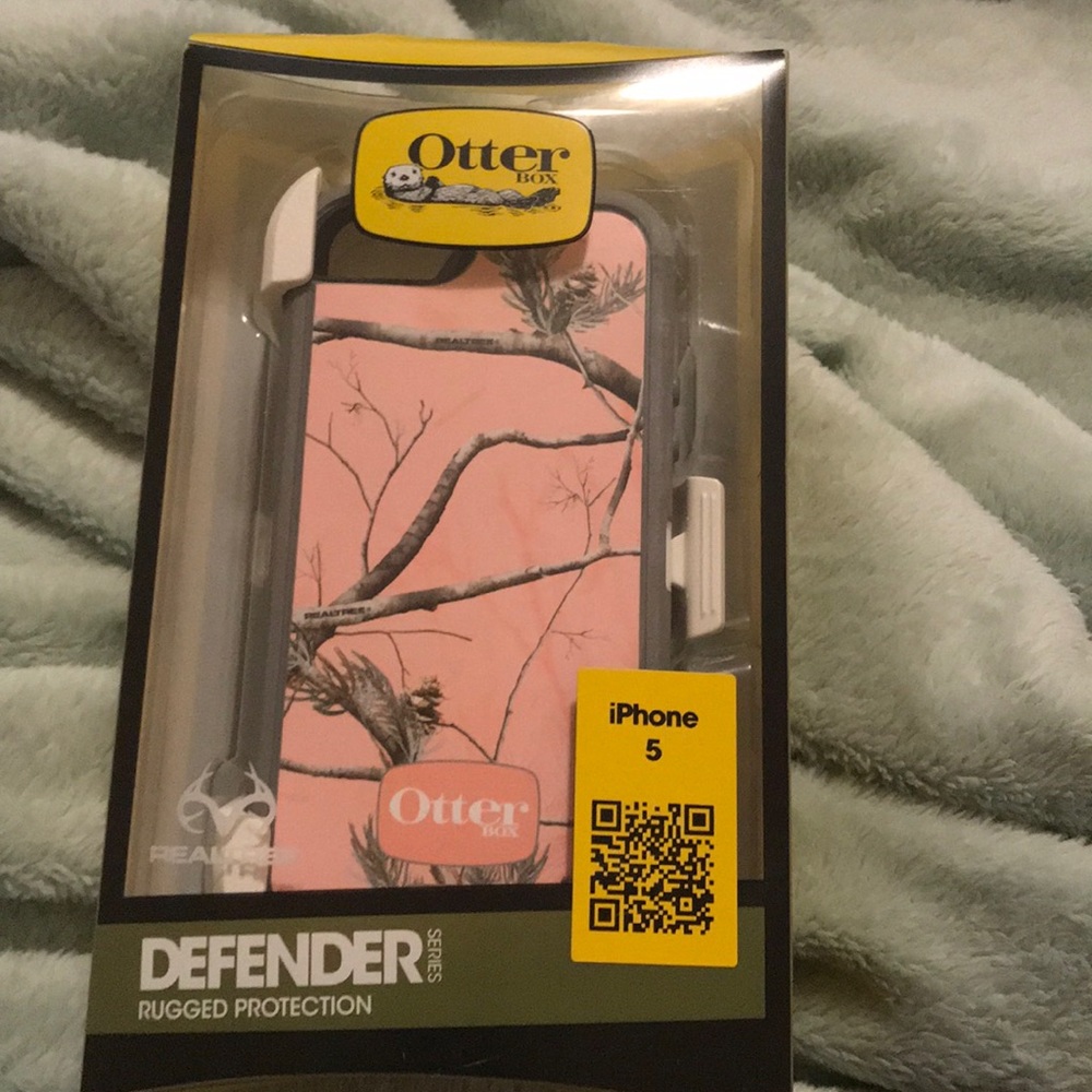 Otter box iPhone 5